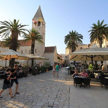 Town House In The Centre Of Historic Trogir Villa Bagian luar foto